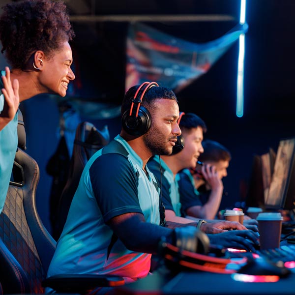 animateur e-sport